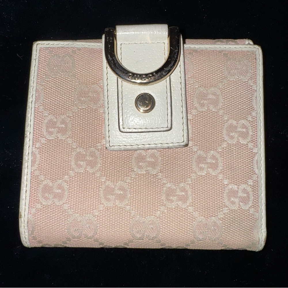 Gucci Tan and Cream Women's Wallet